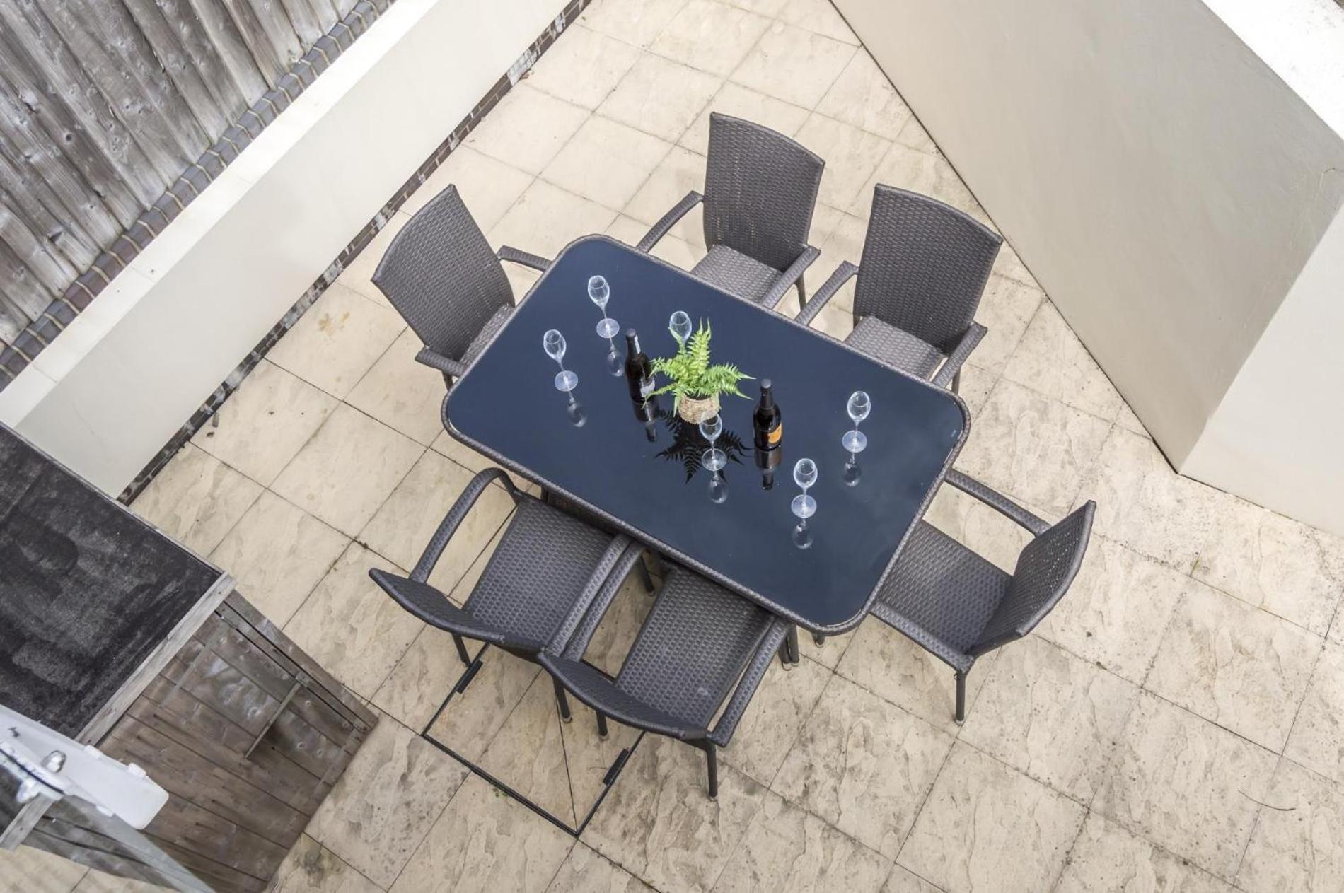 Milford Street - 5 Bedroom Luxurious Holiday Home - ซอนเดอร์สฟุต ภายนอก รูปภาพ